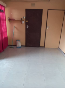 A beautiful newly tiled room /cottage available immediately 

*suitable for a single wor 